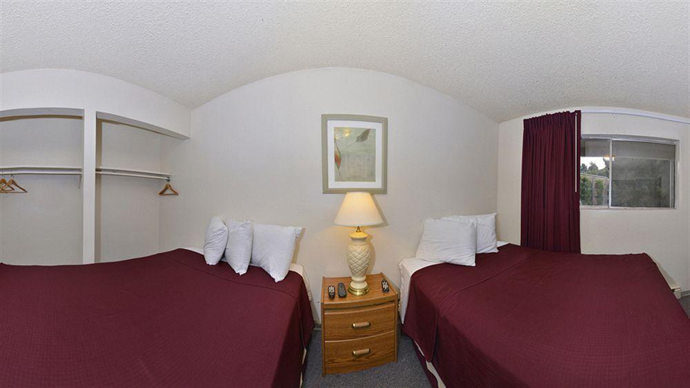 Sunrise Garden Suites ทัควิลา ภายนอก รูปภาพ