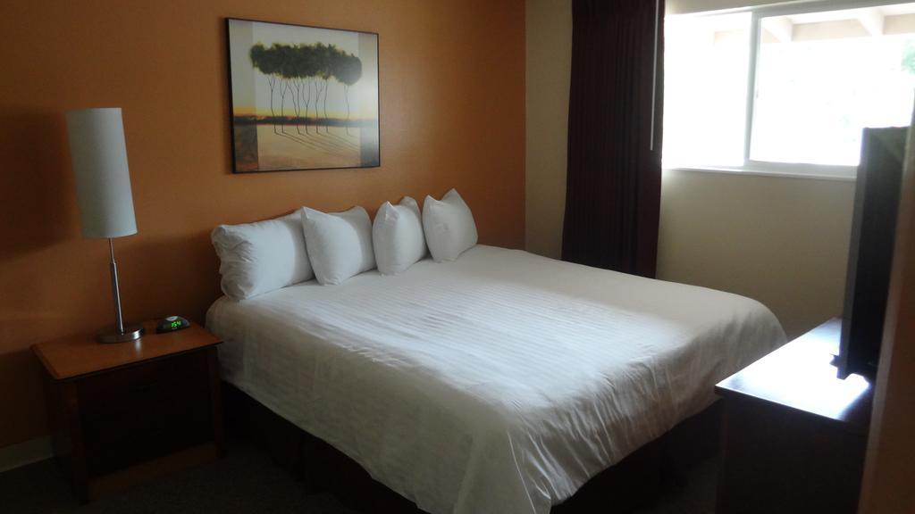 Sunrise Garden Suites ทัควิลา ภายนอก รูปภาพ