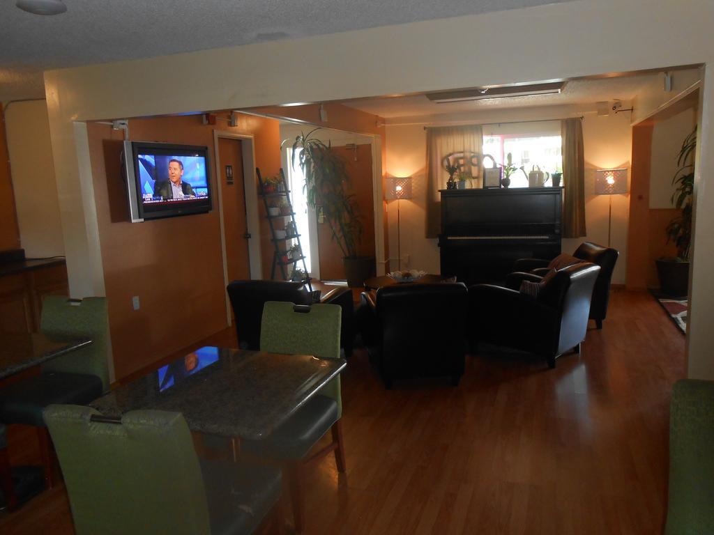 Sunrise Garden Suites ทัควิลา ภายนอก รูปภาพ