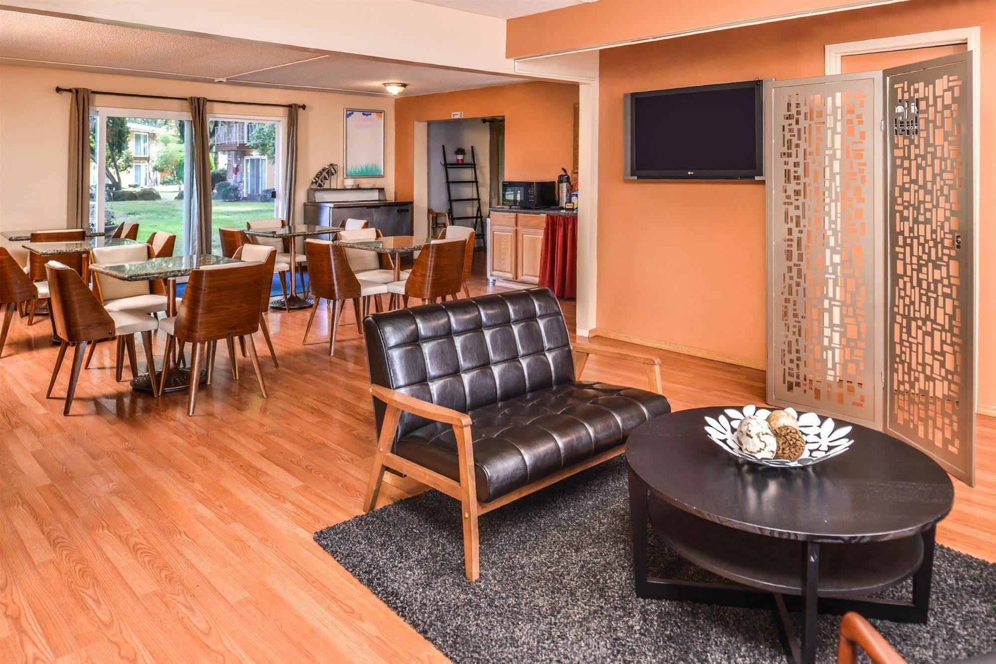 Sunrise Garden Suites ทัควิลา ภายนอก รูปภาพ